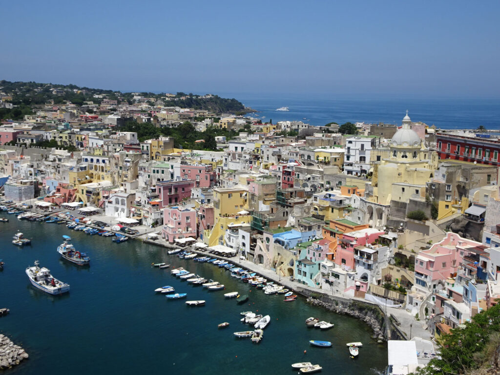 南イタリア　プロチダ島＆アマルフィエリア　ラヴェッロ　絶景の旅