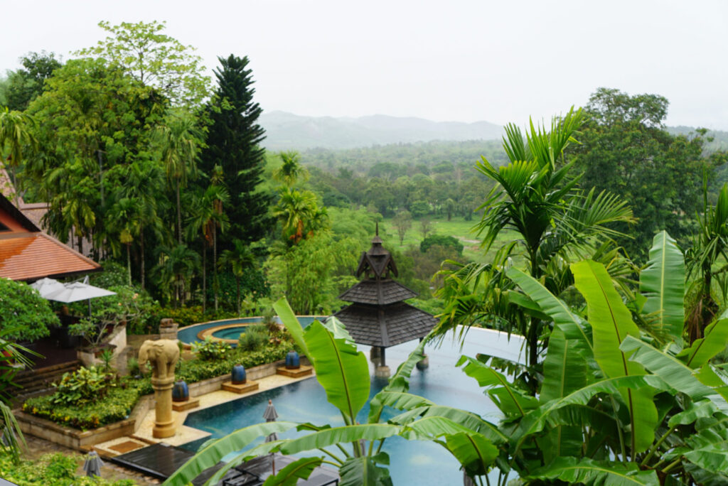 緑豊かな密林に覆われた豪華リゾートに泊まるチェンラーイ＆バンコク
